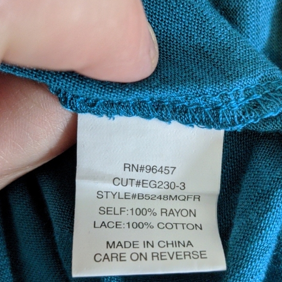 Eyeshadow brand boho crochet blouse - Picture 6 of 6